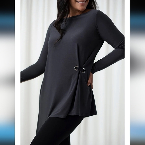 Sympli Halo Angle Tunic In Black - Picture 6 of 6